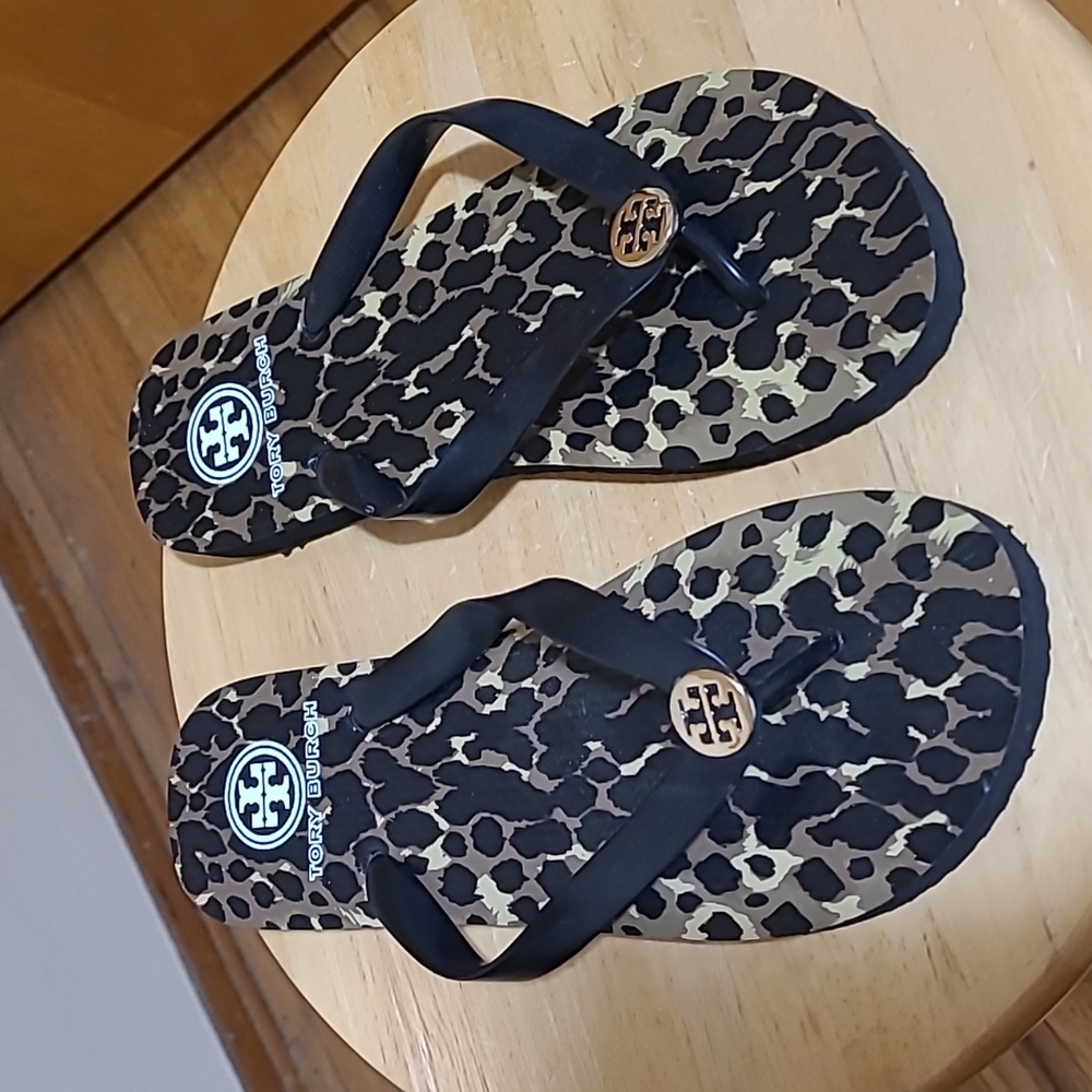TORY BURCH Flip Flops